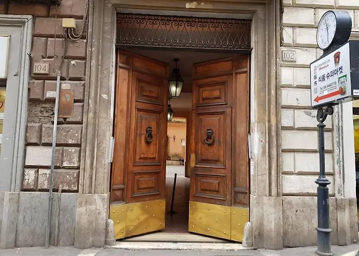 Privato Simone Oda ve Kahvaltı 4*